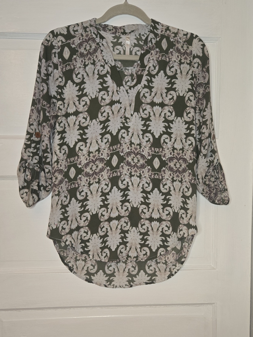 DNA Courure Women's Paisley Button Down in Black & Pink
